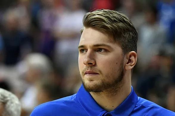 于篮下终结 于篮下终结